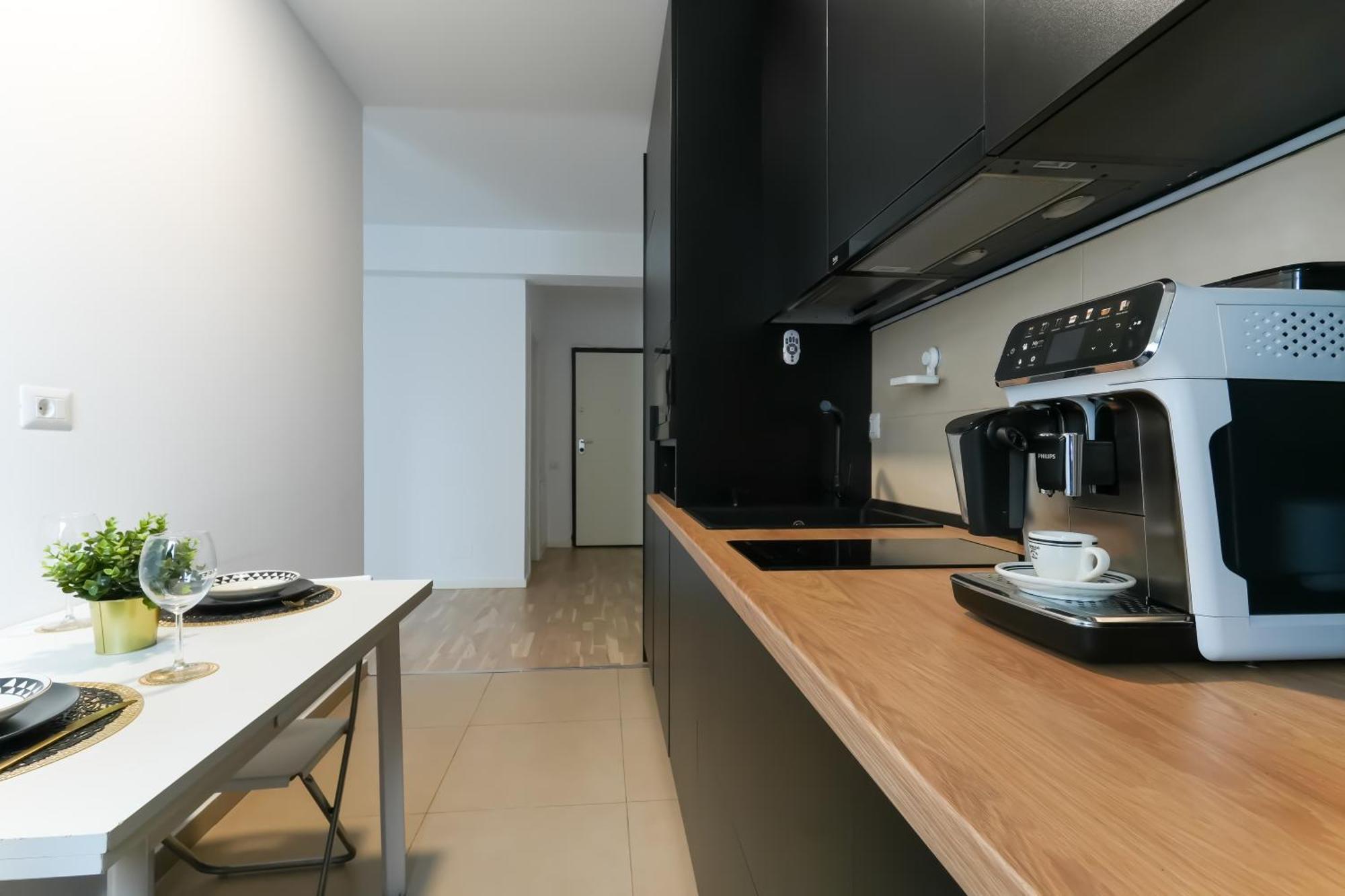 Ana - Cozy & Quiet Apt With Balcony & Garden View Bukarest Eksteriør billede