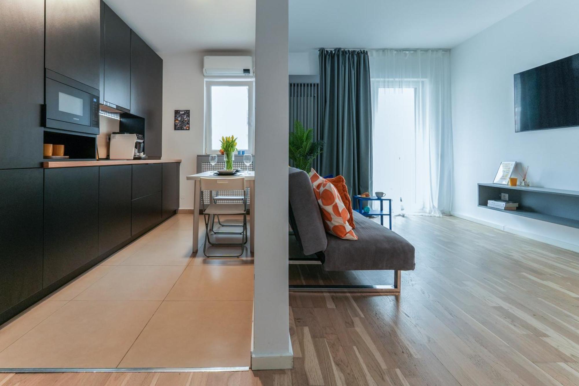 Ana - Cozy & Quiet Apt With Balcony & Garden View Bukarest Eksteriør billede